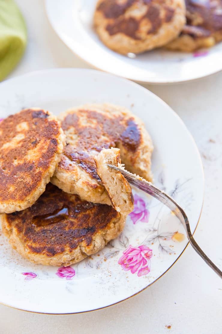 Paleo Vegan Banana Pancakes