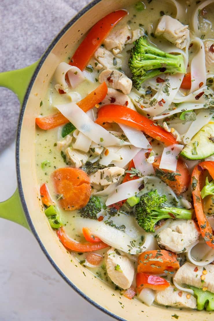 Easy Green Curry Noodle Soup with Chicken and Vegetables - a clean, filling, and delicious dinner recipe! Gluten-free, nutritious