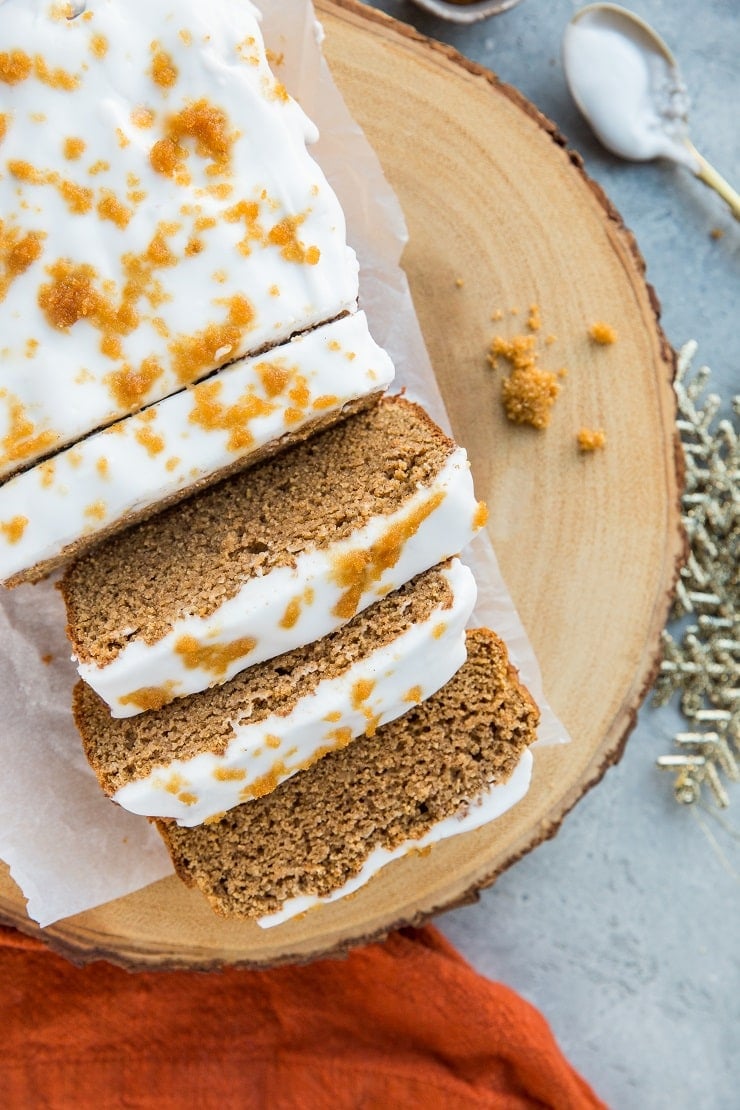Keto Gingerbread Loaf - low-carb gingerbread made with almond flour, coconut flour and sugar-free sweetener. Dairy-free, sugar-free, warmly-spiced and inviting!
