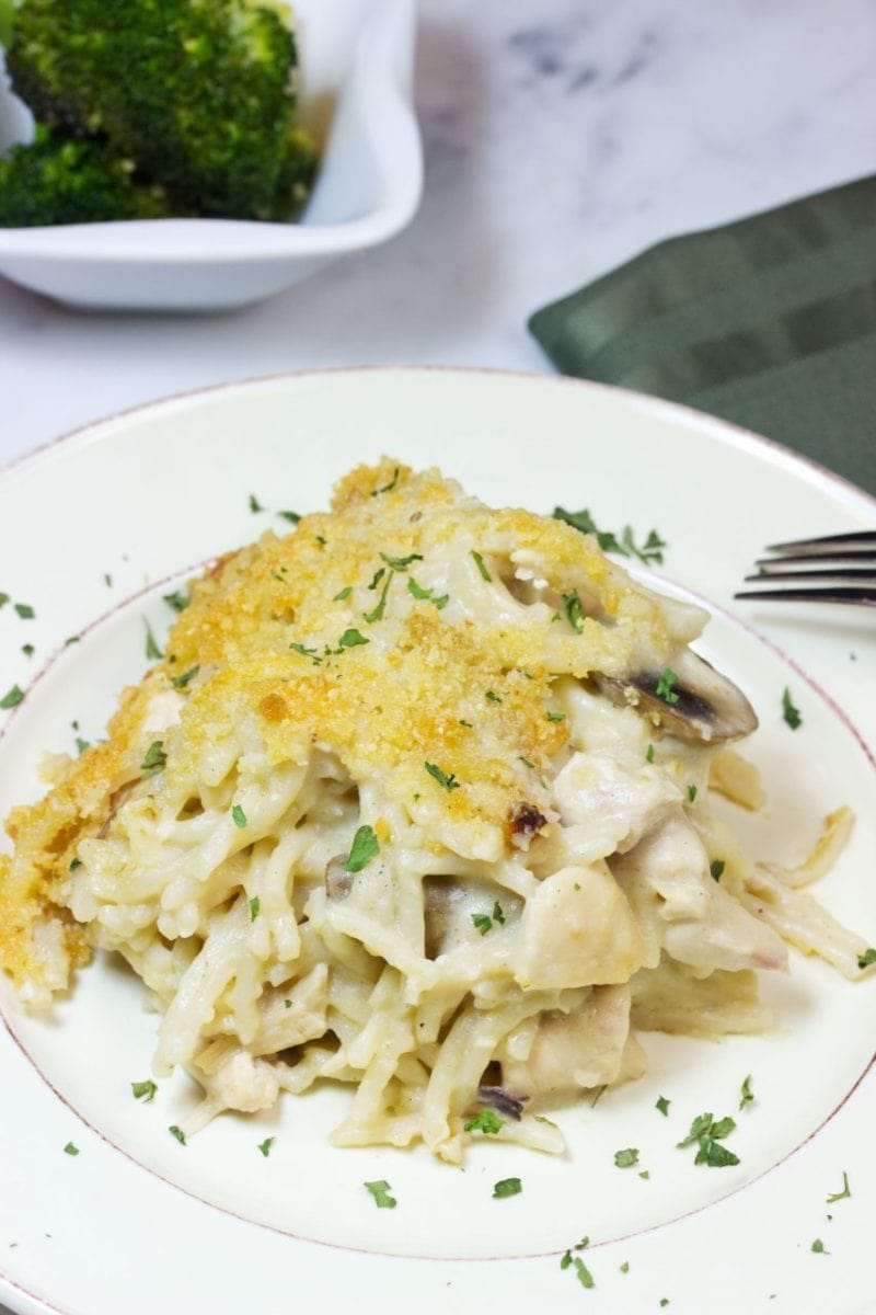 Gluten free turkey tetrazzini is a delicious combination of spaghetti and turkey in butter cream sauce; a great way to use up turkey leftovers. Itโs so good.