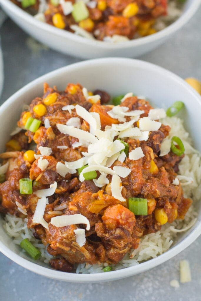 Leftover Turkey Chili is one of the best leftover turkey recipes! Easy to make, healthy and loaded with flavor โ this is a must try! Make it in your crockpot, instant pot, or on the stove. This simple recipe is perfect for thanksgiving leftovers!ย