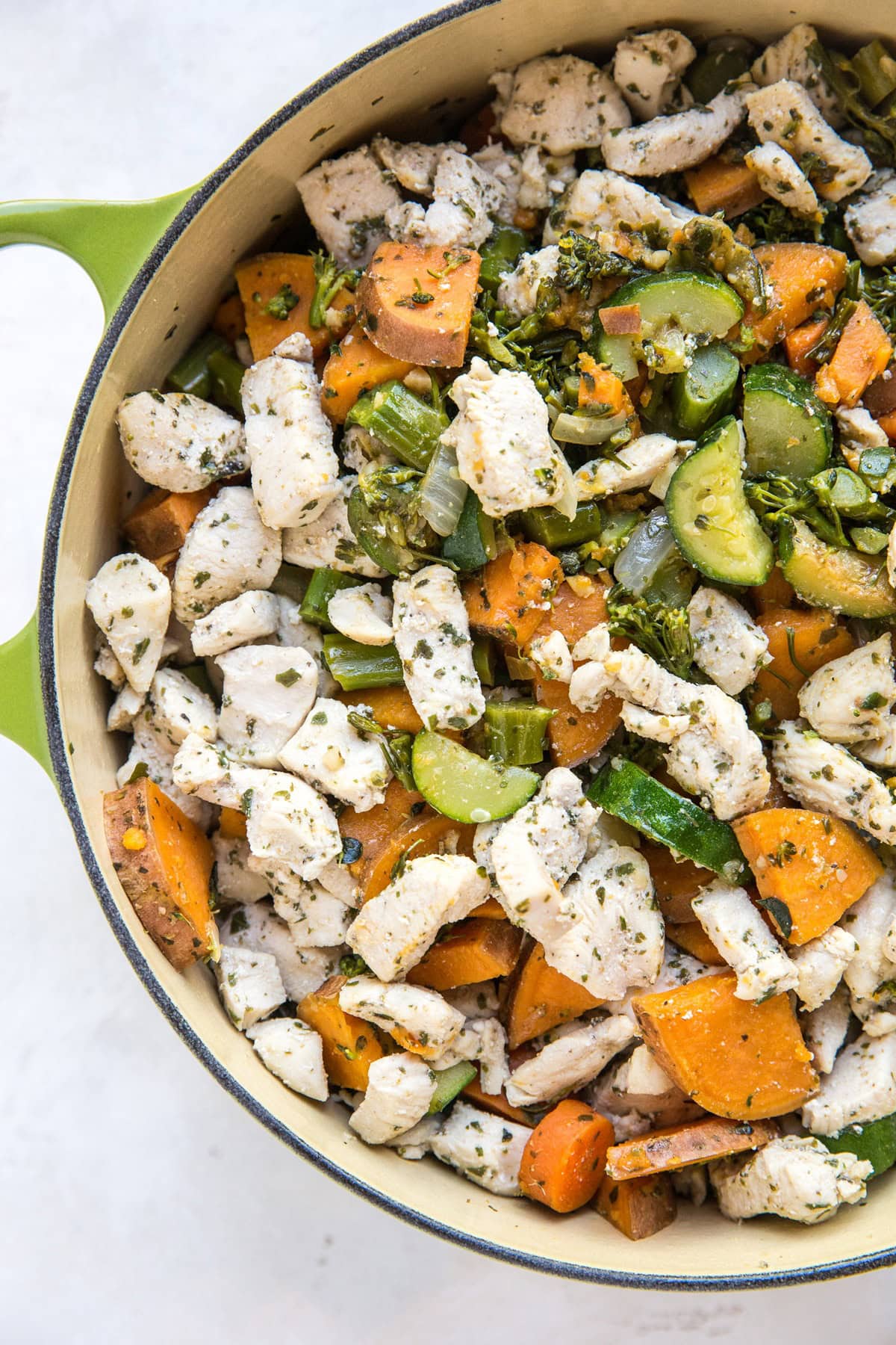 Meal Prep Chicken and Vegetables - a huge batch of chicken and veggies for clean lunches and dinners throughout the week